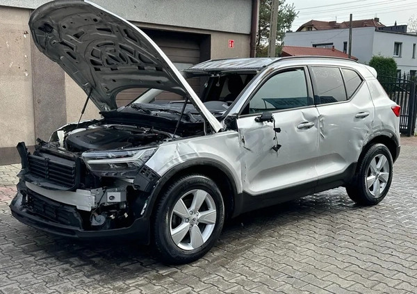 Volvo XC 40 cena 28900 przebieg: 85000, rok produkcji 2019 z Chmielnik małe 106